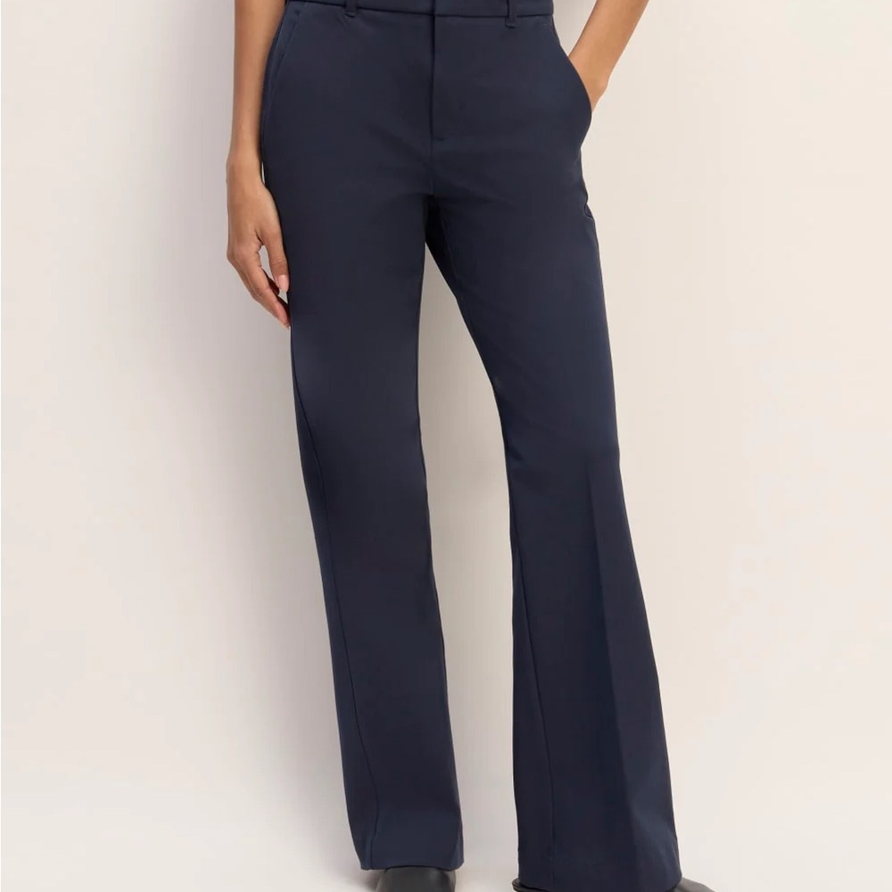 Everlane Bi-Stretch Flare Pant Navy